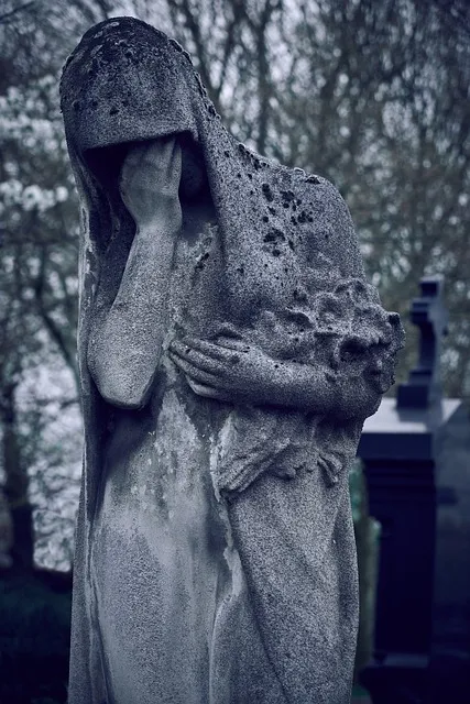 grief-counseling-kaiser-640x480-98885318.jpeg