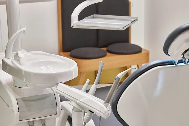 dentist-640x480-81371427.jpeg