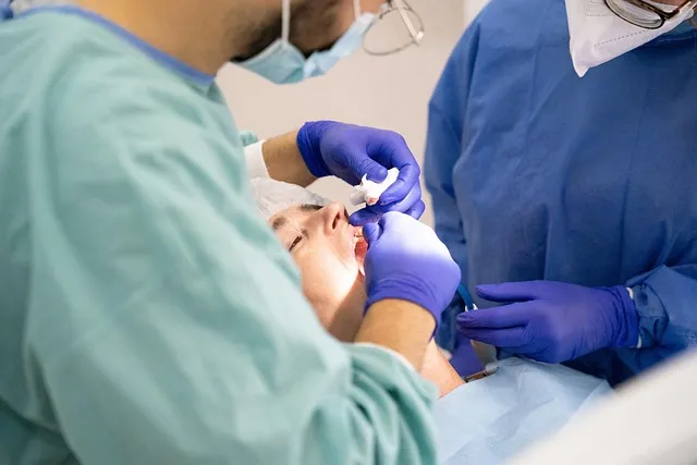dentist-640x480-97079991.jpeg